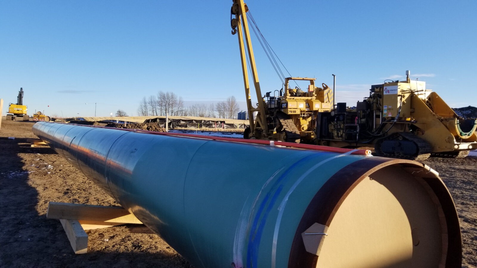 Crews work on the Trans Mountain Pipeline.